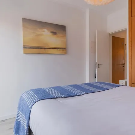 Sunny Design In Praca Flores By Lovelystay Appartement